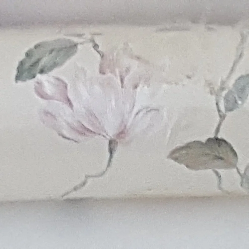 Vintage Vinyl Wallpaper Opalescent Rose w/Green Floral on Off-White *AS IS*